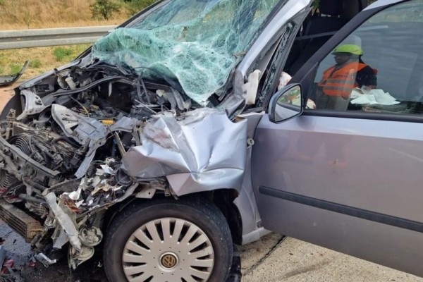 Под Берлином спасатели вырезали из машины попавшего в ДТП белоруса Под Берлином спасатели вырезали из машины попавшего в ДТП белоруса