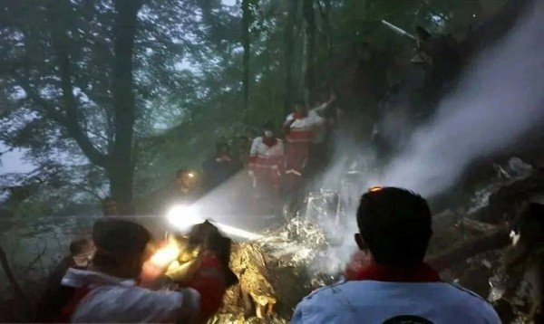 Президент Ирана Раиси погиб при крушении вертолета, сообщили СМИ Президент Ирана Раиси погиб при крушении вертолета, сообщили СМИ